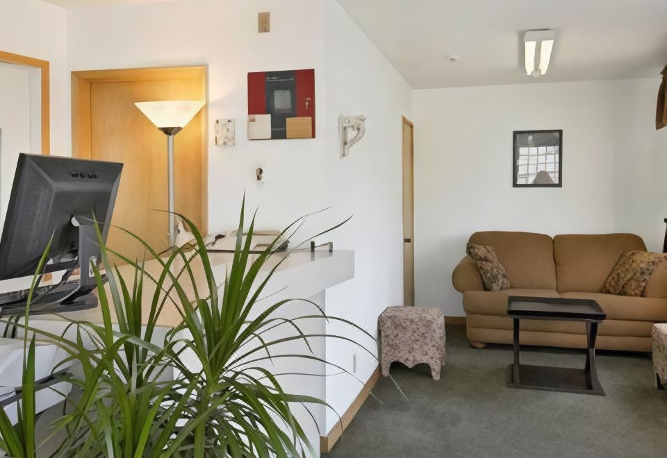 5. 트래블로지 바이..