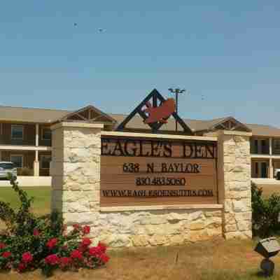 Eagle's Den Suites Cotulla a Travelodge by Wyndham Hotel Exterior