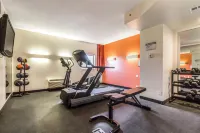 Motel 6 Kingston, on Hotels in Frontenac County