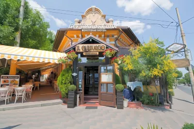 Hotel les Jardins Carol Hotels in Sector 4