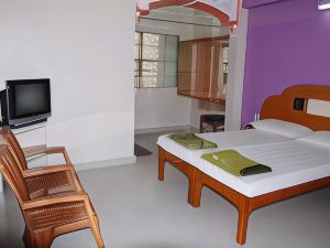 Sri Vijaya Residency AC