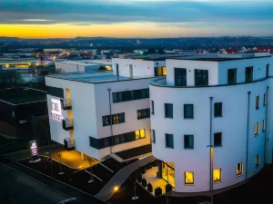 EE Hotel