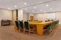 Ramada by Wyndham Valencia Almussafes Hôtels à : Almussafes