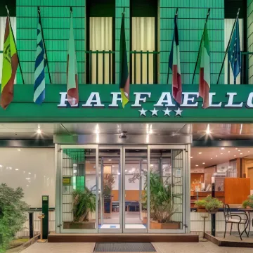 Hotel Raffaello Hotel dekat Stasiun Kereta Bawah Tanah Tanah QT8