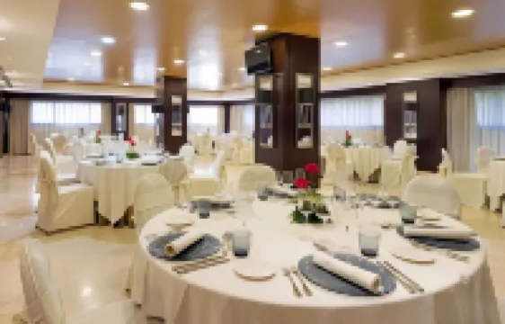 โรงแรมวาเลนเซียเซ็นเตอร์