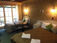 High Country Motor Inn Hotels in Porepunkah