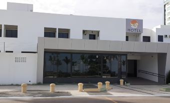 Hotel Algas Marinhas