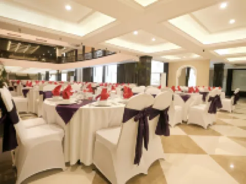 Adhiwangsa Hotel Hotels in Laweyan