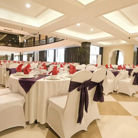 Adhiwangsa Hotel