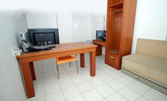 Super OYO 1678 Jati Exclusive Homestay