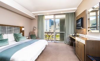 Aha Harbour Bridge Hotel & Suites