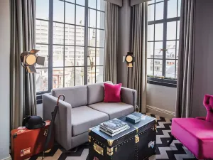 Hotel Gotham