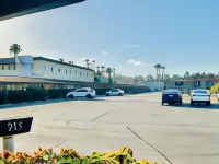 Franciscan Inn Motel - Parkering