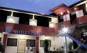 8 Boutique by the Sea