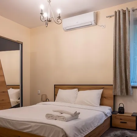 Design 1Bdr Apartment in Top Center - Free Parking