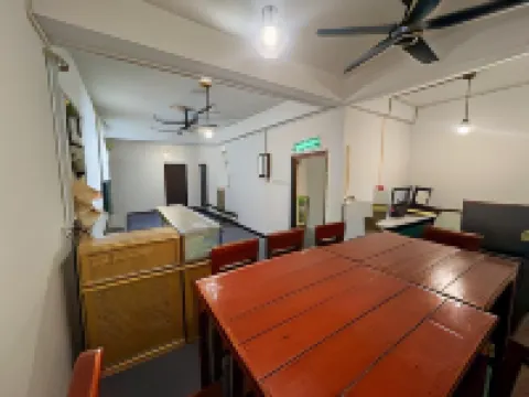 AeCOTEL Mingle Hostel