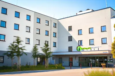 Holiday Inn Express Munich - Olching Các khách sạn gần Vogelkäfig