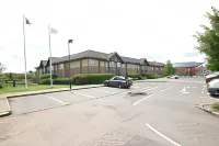 Days Inn by Wyndham Peterborough - parking