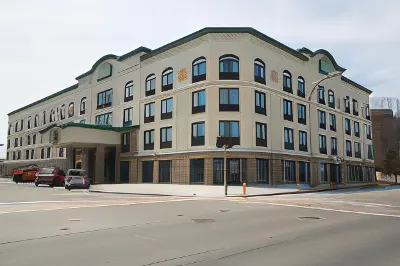 Wingate by Wyndham Niagara Falls Отели рядом с достопримечательностью «Ниагара-Фолс»