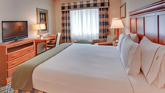 Holiday Inn Express & Suites Ontario Airport-Mills Mall