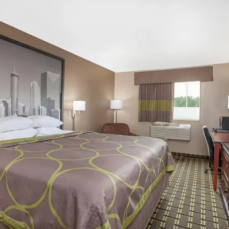 Super 8 by Wyndham Waycross GA