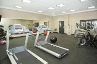 Wingate by Wyndham Calgary Airport - ที่มีฟิตเนส