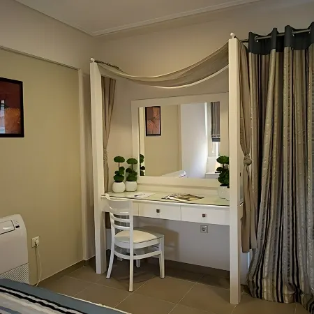 Mantinia Bay Hotel