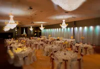 Treacys West County Conference and Leisure Centre Hotels in Ennis