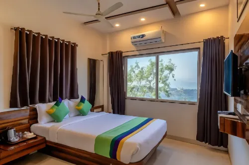 Treebo Kaizen, 3 Kms from Paragliding Hotel di Wai