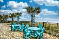 Luxury Sleep on the Beach...Newly renovated Treasure Chest condo