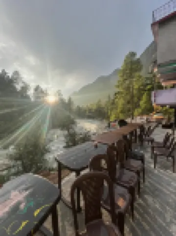 Shanti Cafe & Hostels