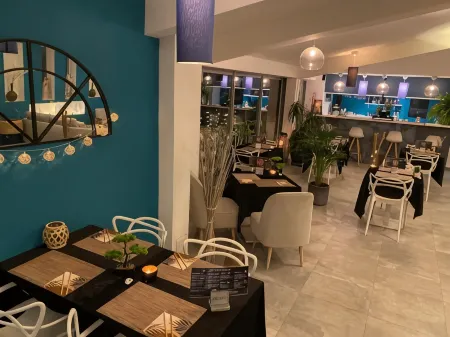 Hotel la Voile Отели в г. Борм-Ле-Мимоза