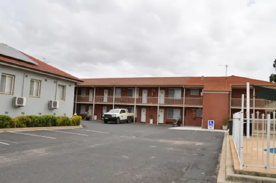 Bathurst Motor Inn