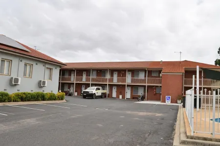 Bathurst Motor Inn