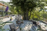 The Lynx Mountain Resort Hotels near Florina Zoo