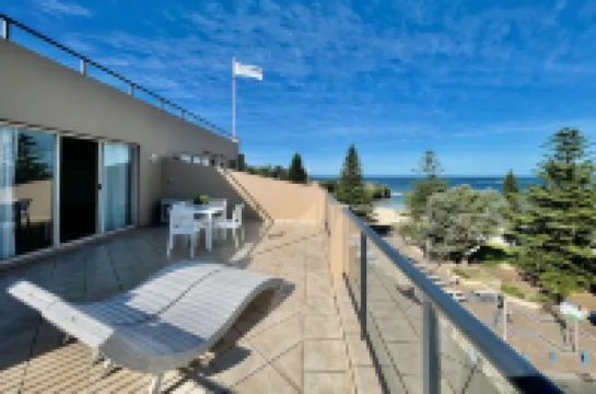 Coogee Sands Hotel & Apartments