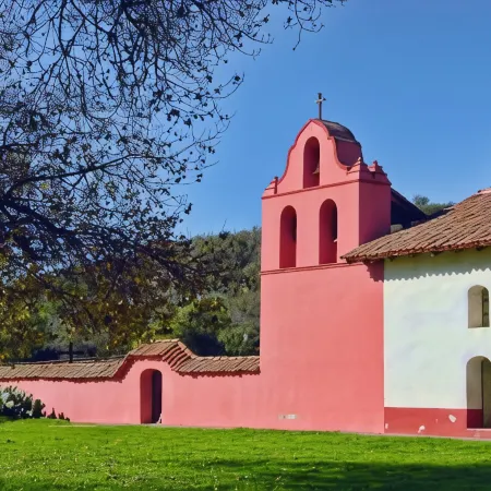 Lotus of Lompoc - A Great Hospitality Inn