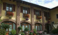 Macallè Hotel a Oleggio
