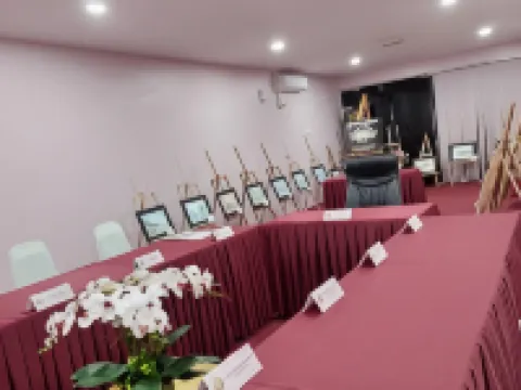 นัวร์บูทีคโฮเทล โรงแรมในปะลิส