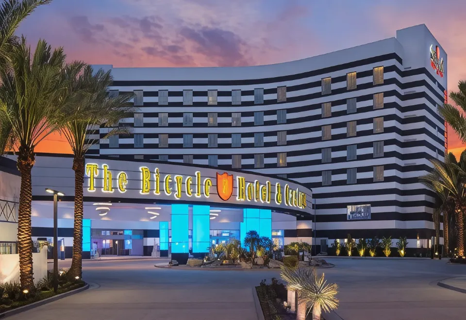 パークウェスト バイシクル カジノ 最新特別料金で宿泊予約-ベル