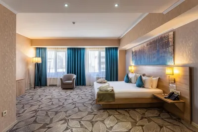 Renion Park Hotel Hotels near Zenkov's Cathedral