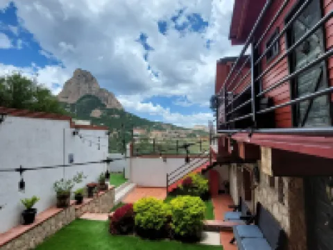 Cabañas Big Mountain Hotels in Bernal