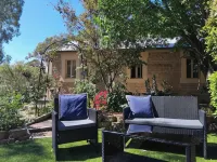 Riesling Trail & Clare Valley Cottages Hotels in Clare