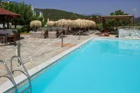 Vathi Hotel - Swimmingpools