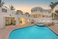 The Beach Palace Ramsgate - Pools