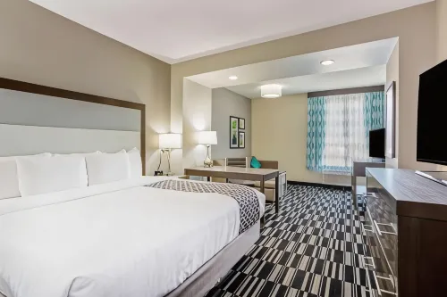 La Quinta Inn & Suites by Wyndham Sweetwater East Hotels in Sweetwater