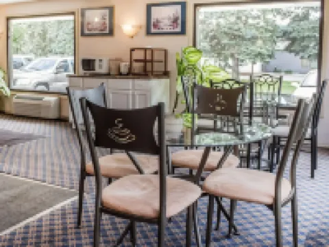 Rodeway Inn Hotels in Findlay