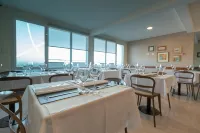 Illia 121 Apart Hotel - bar