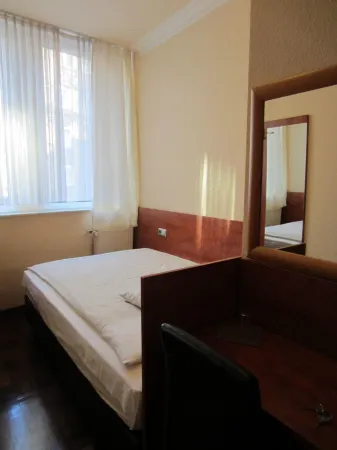 老城區萊茵河景酒店