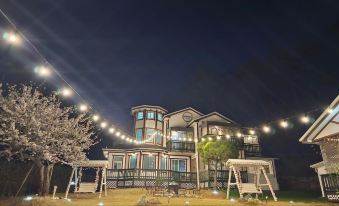 Taean (Anmyeondo) with U Pension